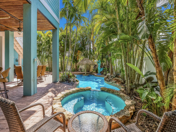 Expansive Beach Home - Casual Luxury - Steps to the Beach